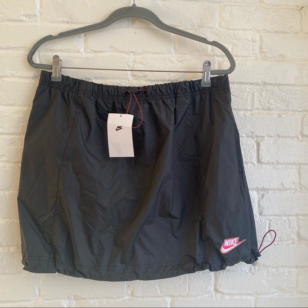NWT Nike Windbreaker Skirt